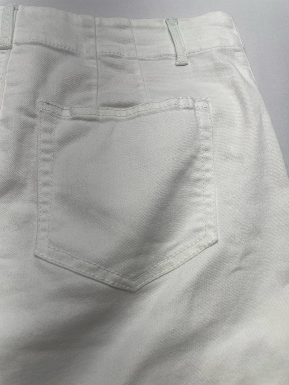 J. Jill White Denim Smooth Fit skirt Size 4 - Picture 9 of 10